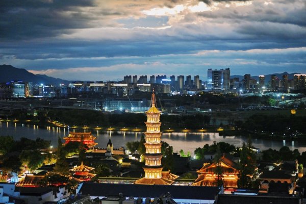 嘉汇优配 全民“宠客”热潮涌动，千年古城衢州以暖心服务点亮城市名片